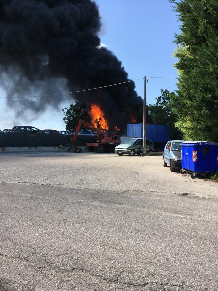 incendio lu biond sant'egidio alla vibrata