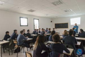 Corropoli, il liceo D'Annunzio ospita delegazione del reparto dello Stato maggiore dell’Aeronautica