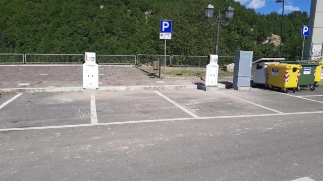 Valle Castellana, installate due colonnine per la ricarica auto elettriche