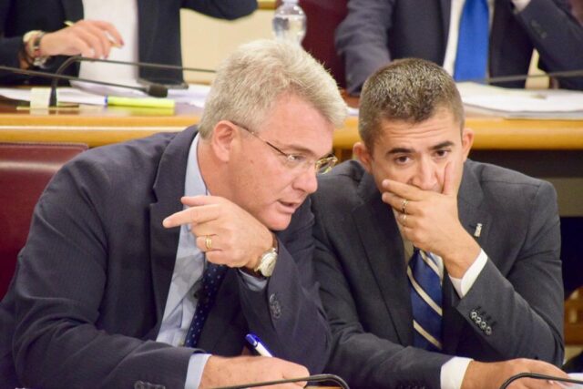 Vino, danni peronospera: Paolucci e Pepe chiedono un'audizione urgente di Imprudente in III Commissione