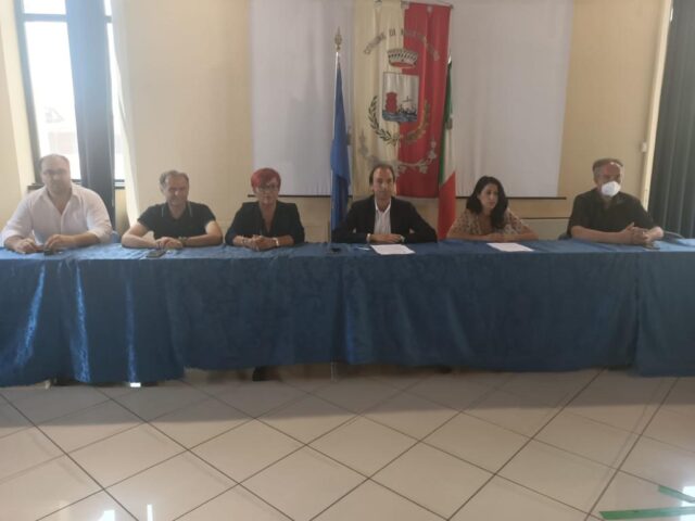 Martinsicuro, il sindaco Vagnoni presenta la sua nuova squadra
