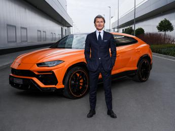 Winkelmann, Lamborghini ha ancora 3-4 anni prima di scelta finale su termico, aspettando l’Europa