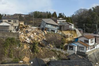 Terremoto Giappone, si aggrava il bilancio: 48 morti