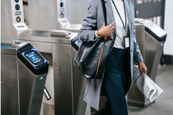Energia sostenibile dai tornelli delle metro: risultati incoraggianti da Parigi