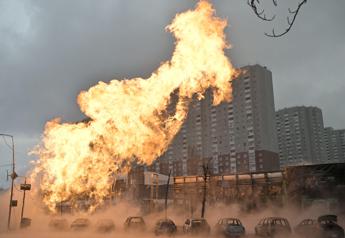 Ucraina-Russia, esplosioni a Kiev. Raid su centro commerciale a Belgorod, vittime