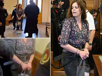 Ilaria Salis resta in carcere, negati i domiciliari: in aula in catene – Video
