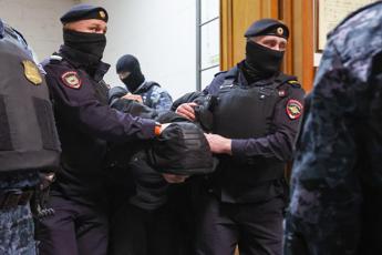 Attacco Mosca, Fsb pubblica video ‘confessione’: “Promessi 10mila euro una volta in Ucraina”