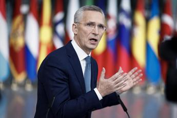 Ucraina, Nato in pressing: Kiev deve colpire obiettivi in Russia per difendersi
