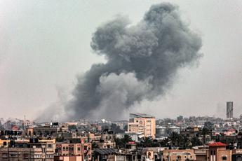 Gaza, raid Israele su Khan Younis: “Almeno 45 morti”