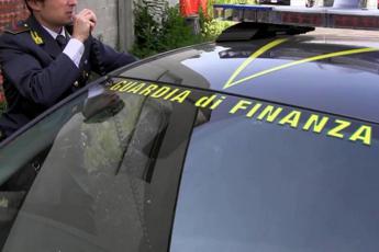 Borse griffate e biglietti per la Scala, generale dei carabinieri Liporace arrestato per corruzione
