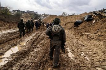 Raid Israele a Gaza e in Libano, ucciso comandante Hezbollah