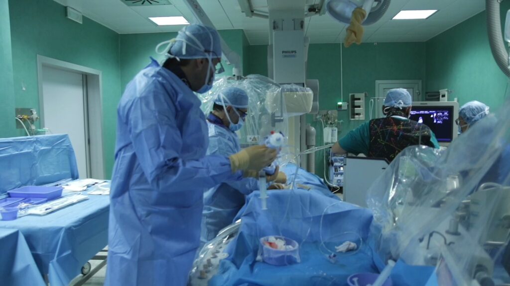 Mazzini Teramo, procedura innovativa in emodinamica salva la vita a una donna
