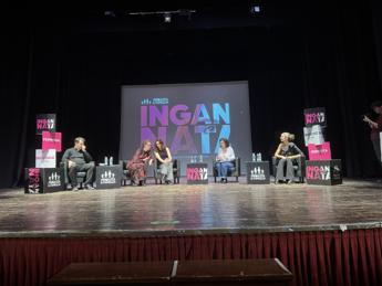 Gender, Pro Vita Famiglia: la testimonianza della detransitioner Luka Hein a Roma: “La comunità Lgbt mi ha ingannata. Nessuno nasce nel corpo sbagliato”