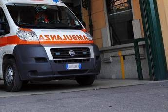 Botti di Capodanno, due 12enni feriti a Milano: uno ha perso la mano