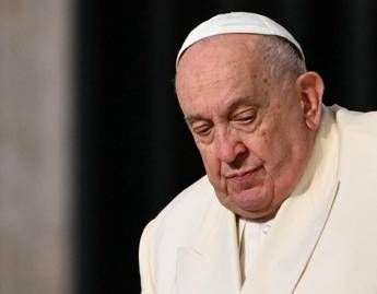 Papa Francesco, Vaticano: “Continua terapia ed esercizi respiratori”