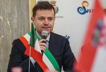 Sorrento, arrestato il sindaco: sorpreso a intascare mazzetta da 6mila euro