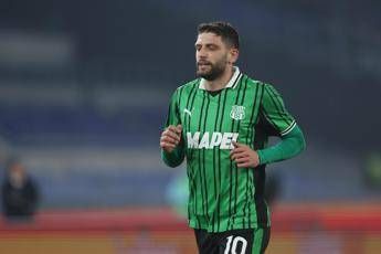 Thorstvedt ruba palla a Jashari, Berardi segna: proteste in Sassuolo-Milan
