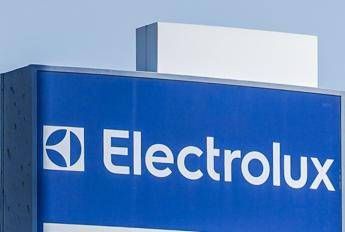 Electrolux, sindacati: “Azienda conferma il suo piano, è sciopero”