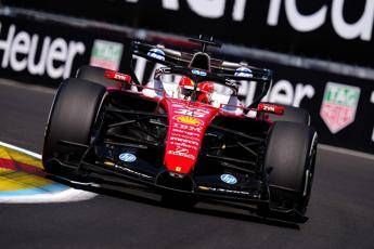 Gp Madrid, Leclerc in testa alla gara. Hamilton si ritira – Diretta
