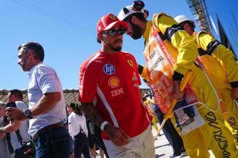 Gp Spagna, Hamilton subito out per problema ai freni: “Sono demoralizzato”