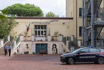 Prof accoltellata, indagini sul video dell’aggressione e su chi era in videochiamata